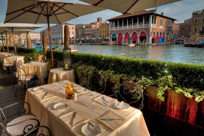 Rialto Market Food and Wine Lunchtime Tour of Venice - Rialto Market, where Venice begins with food