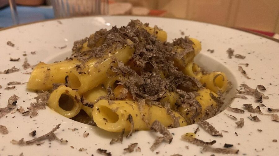 Rome: Food Tour with Market Visit - Roman pasta and wine at Il Segreto
