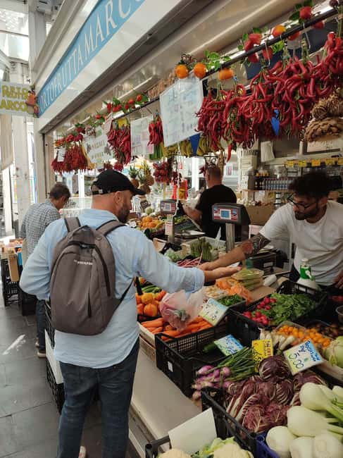 Rome: Testaccio Market Food Tour with Street Food & Wine - Five stops that turn lunch into a Roman lesson
