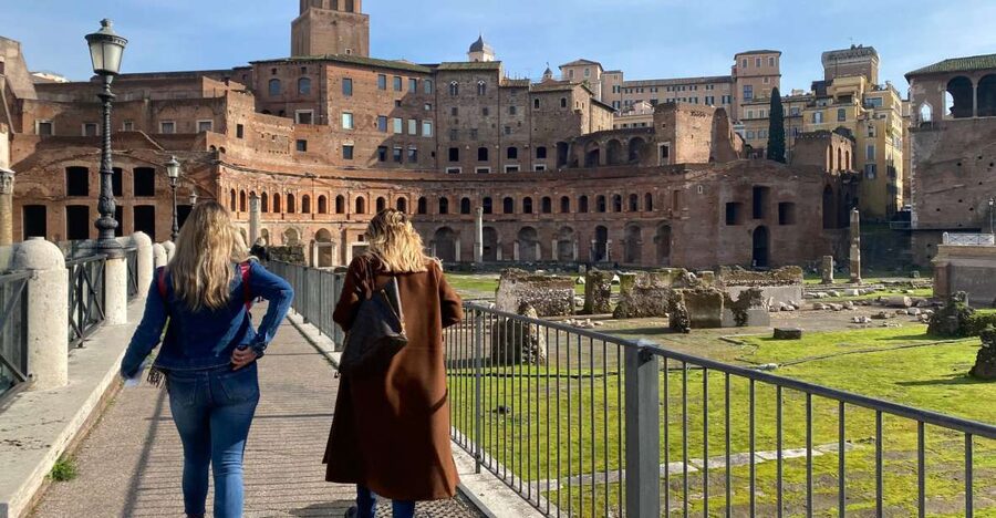 Rome: Trajan Markets Experience with Multimedia Video - What the Trajan Markets reveal about daily Roman life