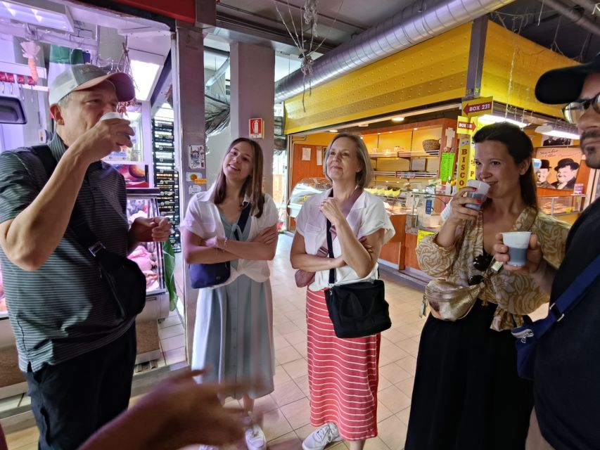 Rome: Vatican Street Food and Wine Tour with Farmers Market - Key points at a glance