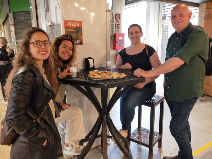Rome: Vatican Street Food and Wine Tour with Farmers Market - What the guides add