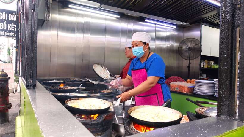 Saigon: Floating Market and Food Tasting Tour by Scooter - Why the scooter makes this Saigon tour different