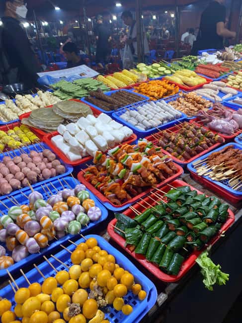 Sapa Night Market Experience – BBQ, Hotpot & Black Chicken - Hotpot brings mountain ingredients to the table