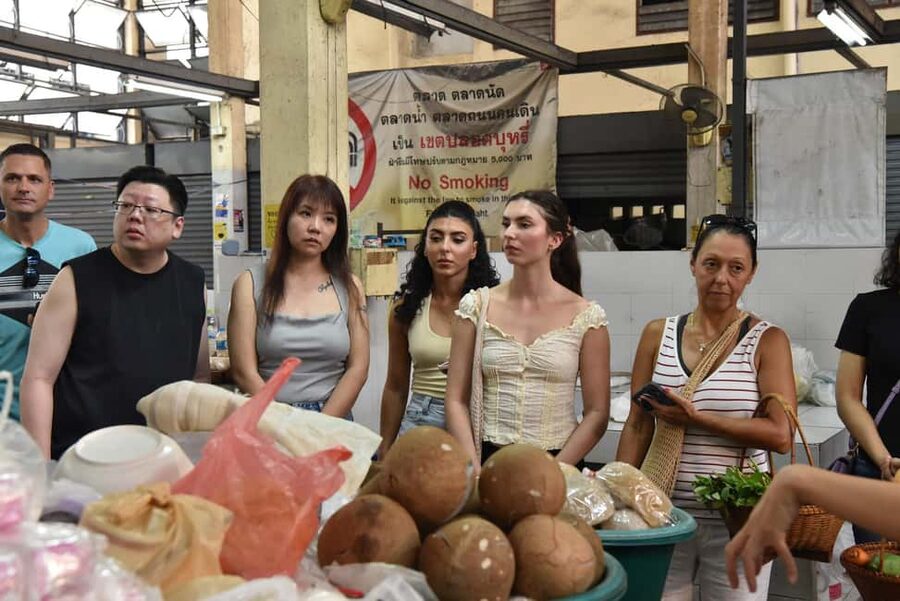 Sathon: Hands-on Thai Cooking Class & Market Tour in Bangkok - What the four-course lesson actually includes