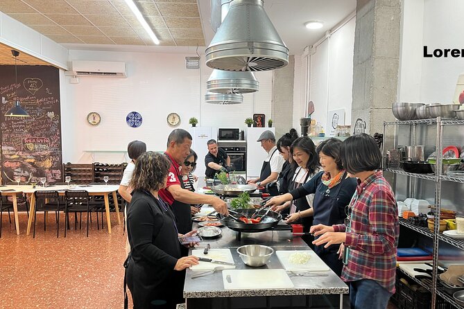 Seafood paella cooking class, tapas and visit to Ruzafa market. - Ruzafa Market: buy the meal before you cook it