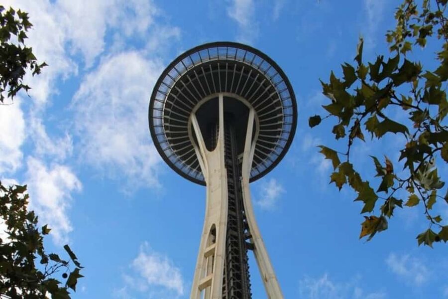 Seattle: 1-Day City Tour Pike Place Market, Gas Works Park - Two hours to find your own Pike Place