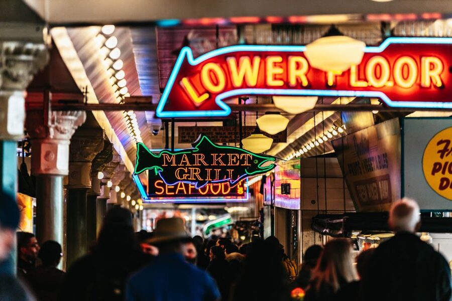 Seattle: Pike Place Market Chef-Guided Food Tour - A fast route through nine tasting stops