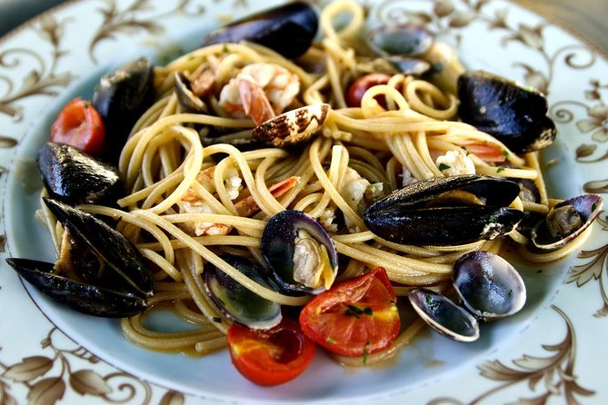 Semi-Private Venice Market and Cicchetti Food Experience - Starting at San Giacomo di Rialto at 11 a.m.