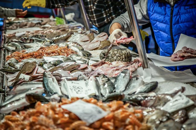 Semi-Private Venice Market and Cicchetti Food Experience - Reading Venice through the Rialto Fish Market