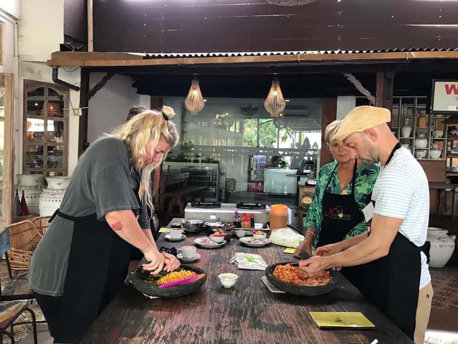 Seminyak: Balinese Cooking Class & Market Tour - Key points at a glance