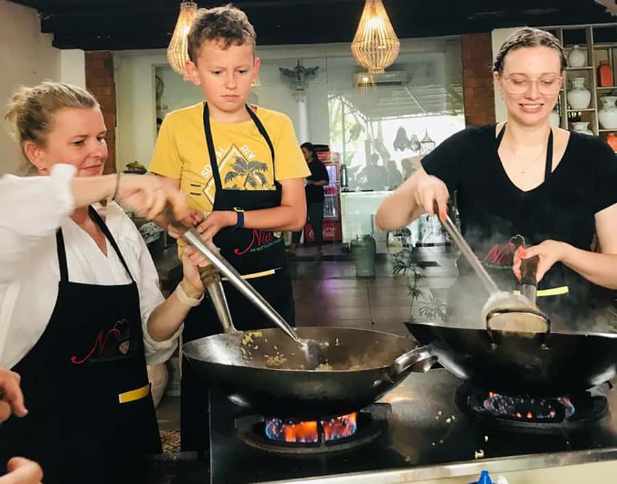 Seminyak: Balinese Cooking Class & Market Tour - What the four hours feel like