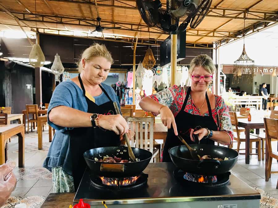 Seminyak: Balinese Cooking Class & Market Tour - Should you book the Seminyak cooking class?