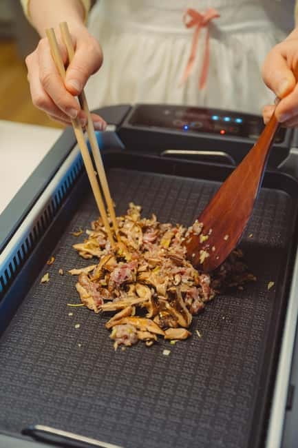 Seoul: Authentic Korean Cooking Class and Market Tour - Who should book this experience