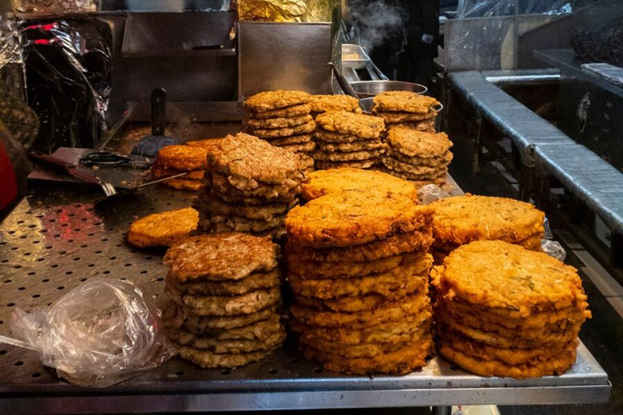Seoul: Gwangjang Market Netflix Food Tour - What you may taste, and how much food to expect