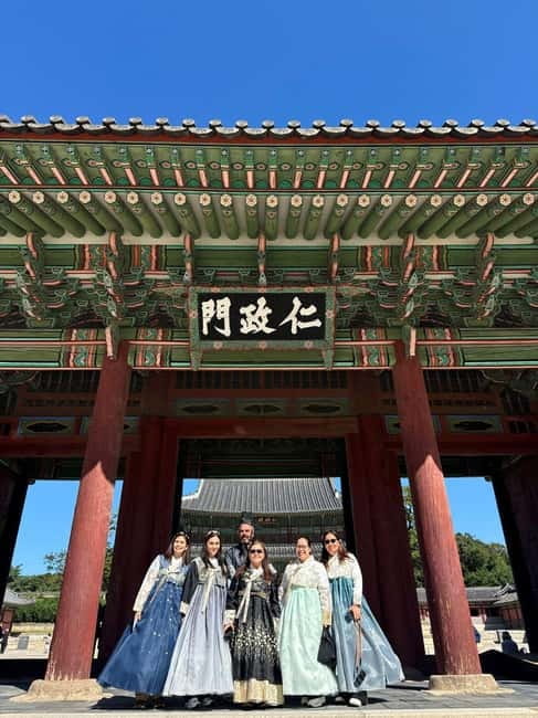 Seoul: Gyeongbok Palace, N Tower, & Local Market City Tour - Who Should Take This Seoul City Tour?