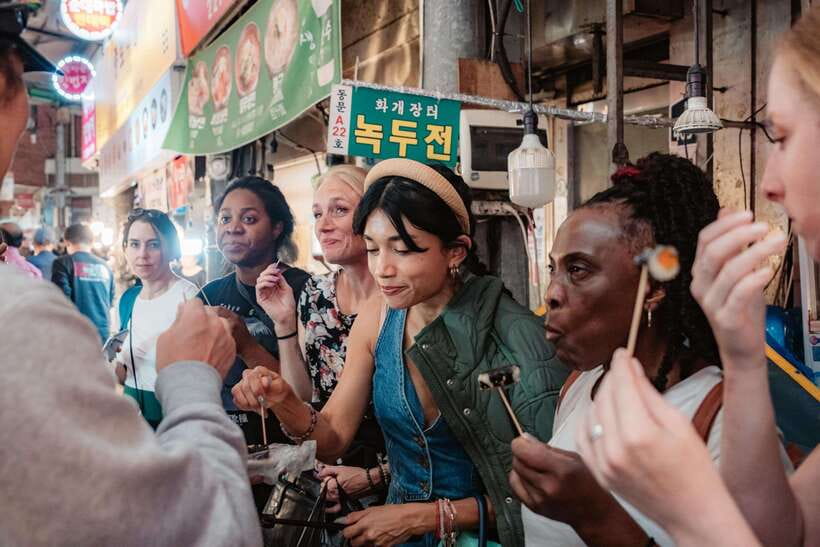 Seoul: Night Market Food Tour with Local Guide - Key points to know before booking
