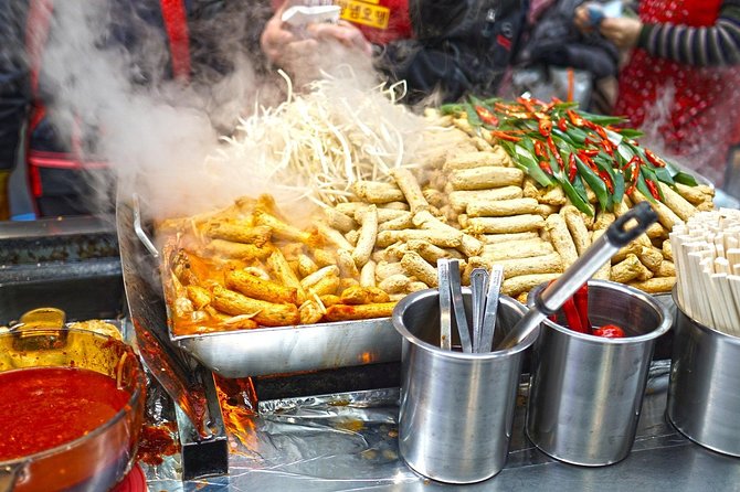Seoul Street Food Market Tour - The food stops: variety instead of one large meal