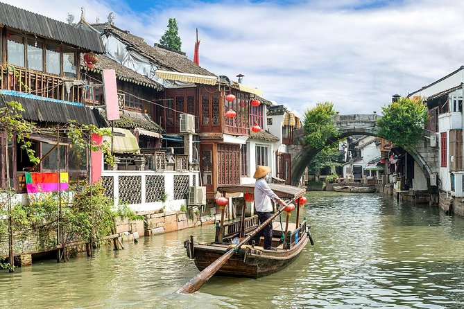 Shanghai Day Tour to Zhujiajiao Water Town, Yu Garden, Bazaar, Bund - Zhujiajiao: canals, bridges, and a slower first act