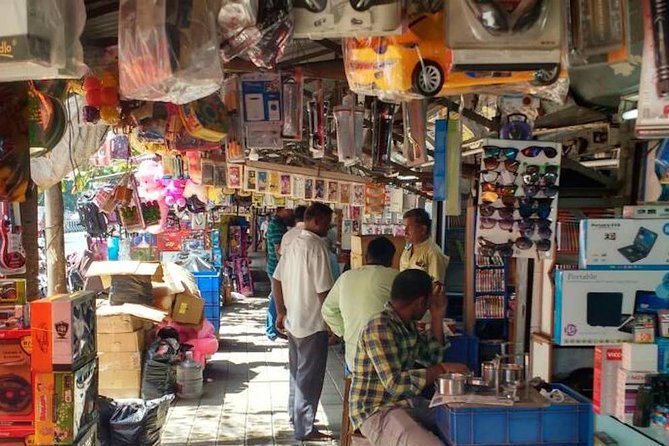 Shopping and Bazaar trail in Chennai - Koyambedu Market before the heat