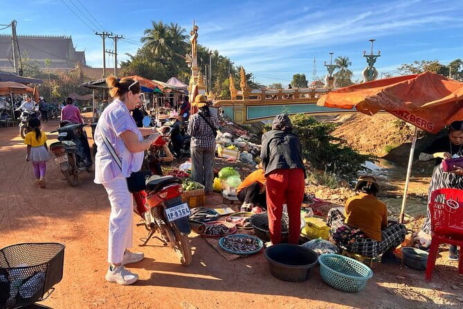 Siem Reap: Morning Bike Tours with Local Market & Lunch - Why this Siem Reap morning feels different