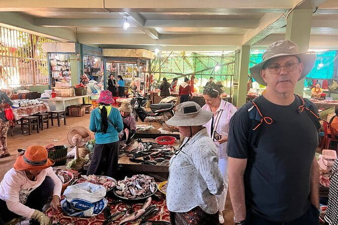 Siem Reap: Morning Bike Tours with Local Market & Lunch - A Buddhist temple and a monk’s blessing