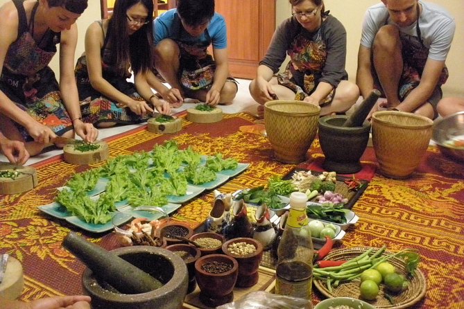 Silom Thai Cooking School with Fresh Market Tour - Five dishes, prepared from scratch