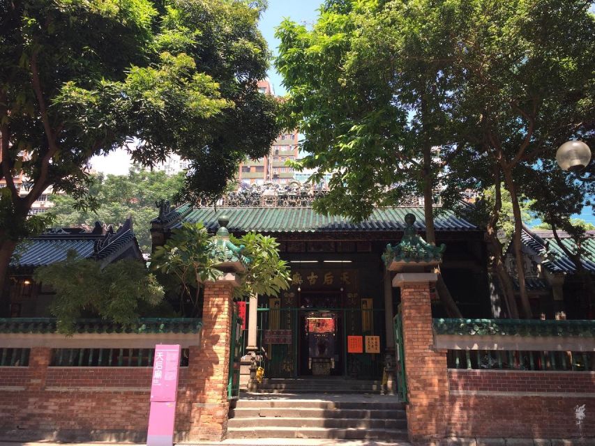 Small-group Kowloon Markets Walking Tour - Fa Yuen Street, Pet Street, and Mong Kok’s working markets