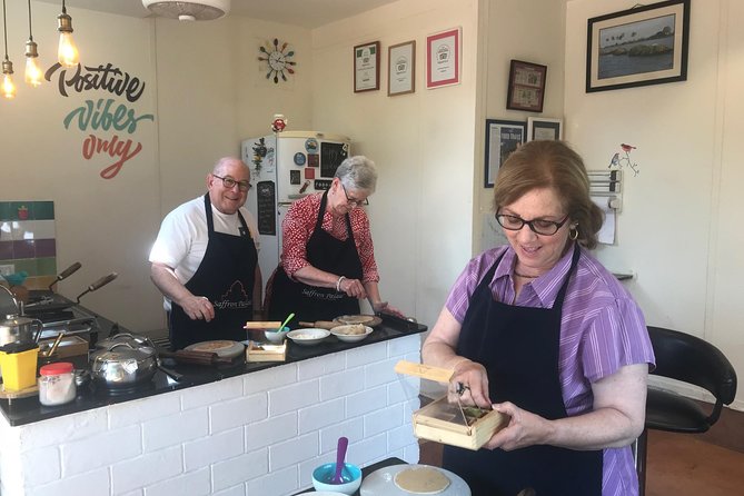 Spice Knight (Cooking Class -> Meal -> Local Market walk) - What the four-hour schedule really feels like