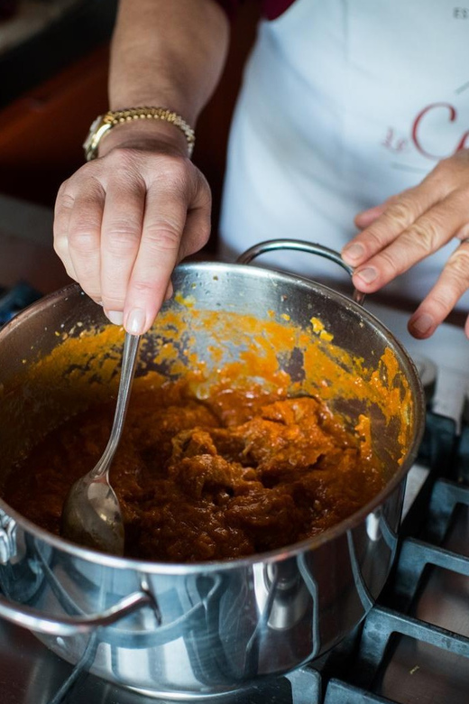 Spoleto: Market Tour and Meal at a Local's Home - Who will get the most from this experience