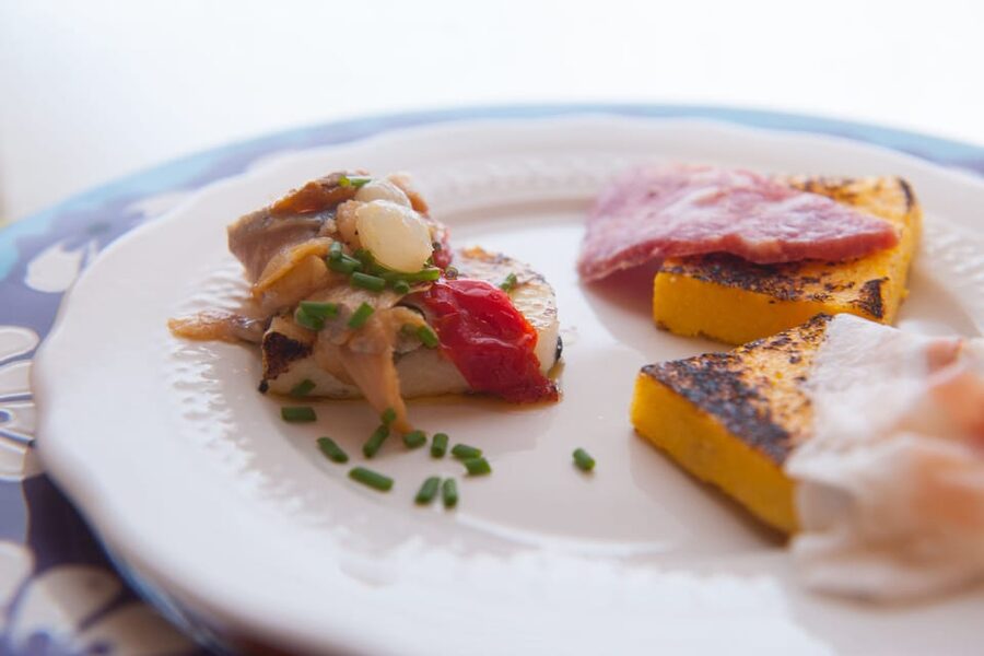Spoleto: Market Tour and Meal at a Local's Home - Cooking regional recipes with Chiara
