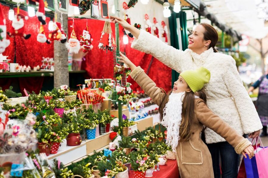 Stockholm: Christmas Market Magic Walking Tour with a Local - The Christmas market and its long tradition