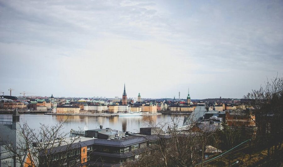 Stockholm: Christmas Markets & Lights Guided Walking Tour - Tomten, the Dalarna horse, and Saint Lucia