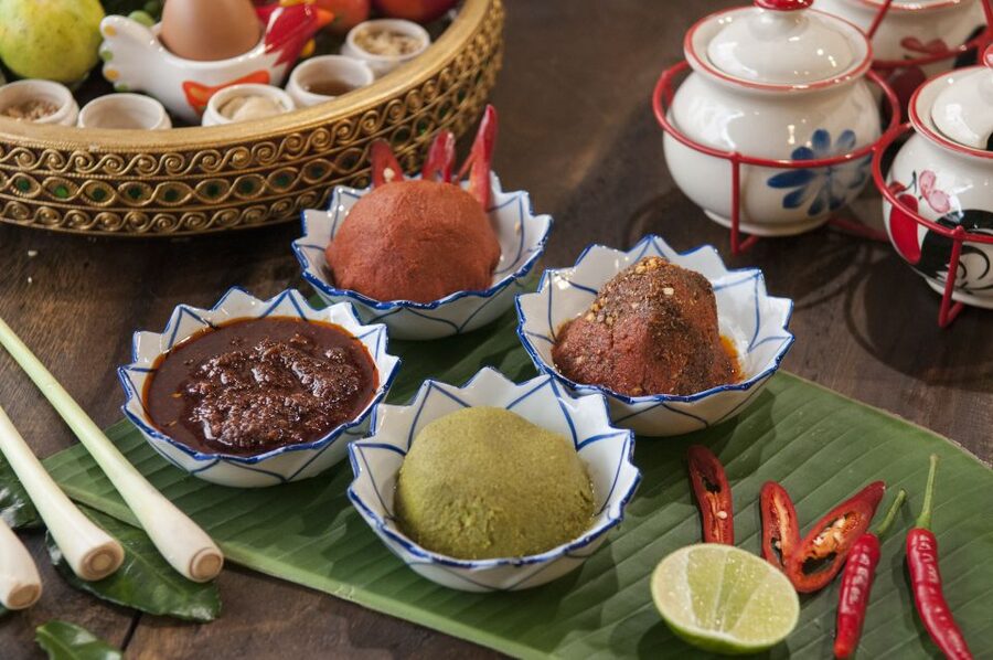 Sukhumvit: Hands-on Thai Cooking Class & Market Tour in BKK - A clean kitchen and an easy group atmosphere