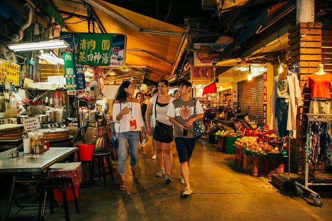 Taipei Food Tour: Night Market & Convenience Store(Food Included) - Group size, pace, and comfort