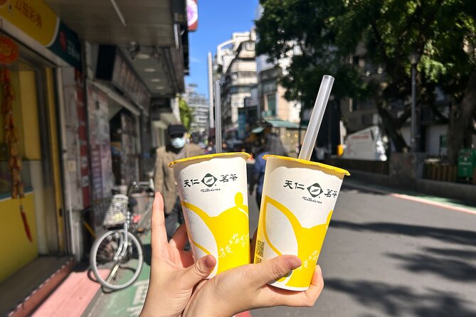 Taipei Hidden Eats, Market & Street Food Tour with 8+ Tastings - Ending with tofu pudding near Dongmen