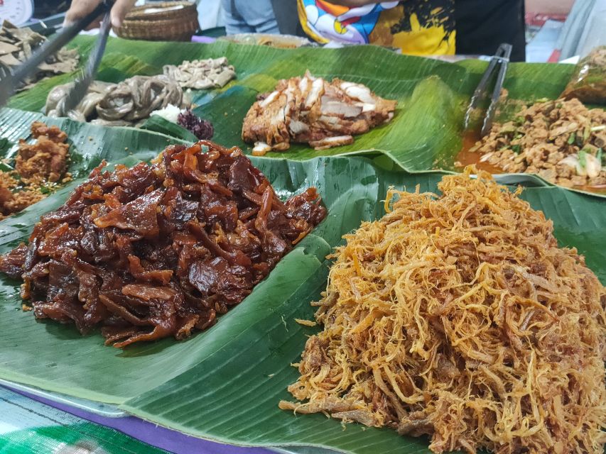 Takua Pa: Food Market, Tsunami Museum, Temple, & Old Town - Why this short trip works so well