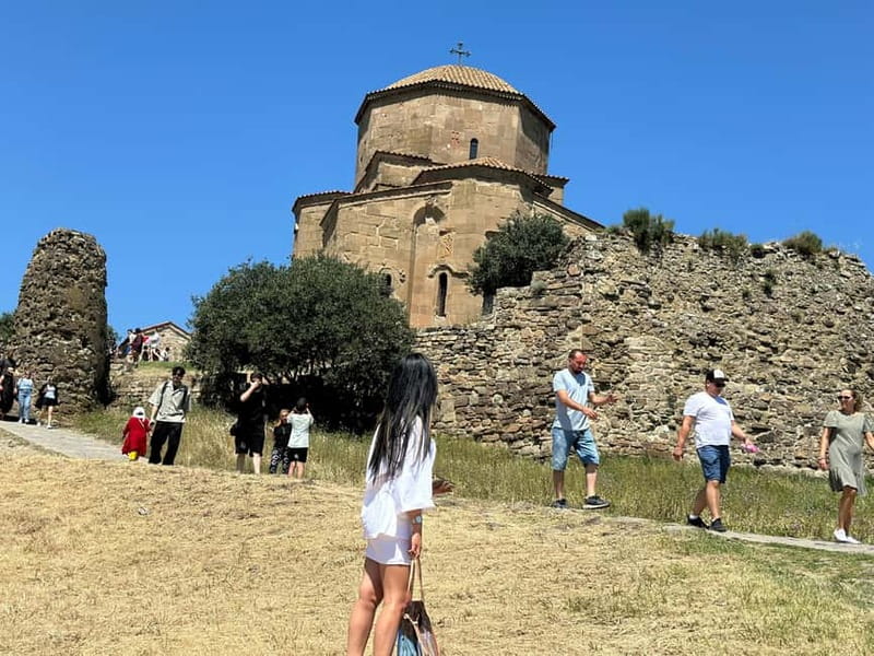 Tbilisi: Mtskheta Jvari Bazaar, Chronicles of Georgia & Wine - Guides who keep the group connected