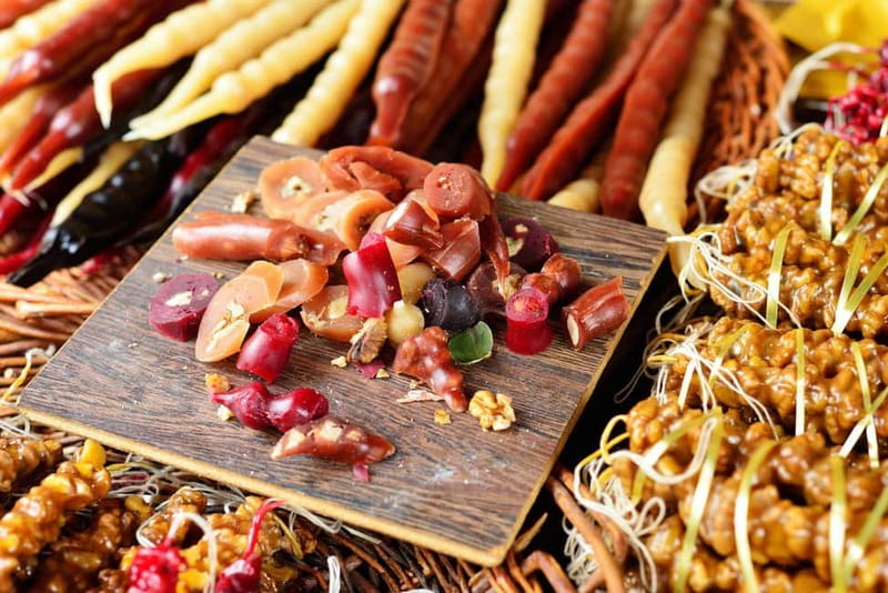 Tbilisi: Street Food & Sightseeing Tour with Local Markets - What $40 gets you