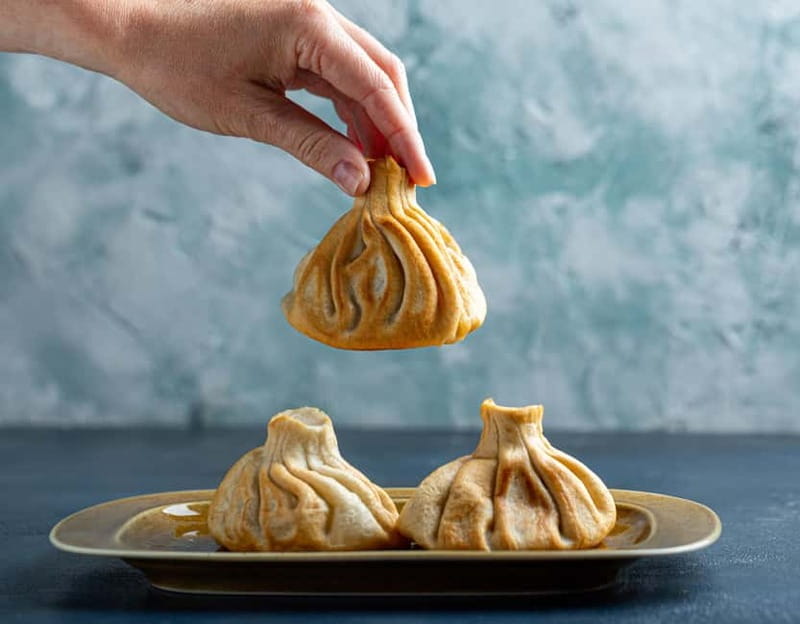 Tbilisi: Street Food & Sightseeing Tour with Local Markets - Tasting Georgia one small bite at a time