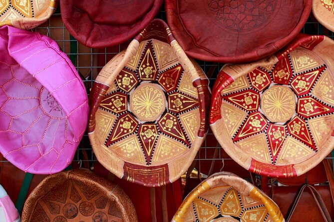 Teguise Market and La Graciosa Island Tour - Two very different sides of Lanzarote in one day