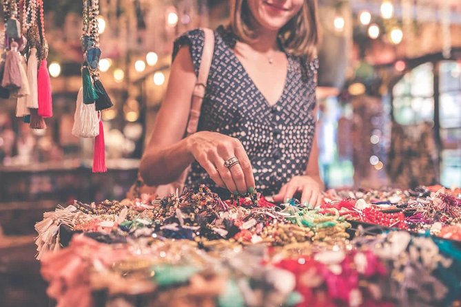 Teguise Market and La Graciosa Island Tour - Who should book this outing?
