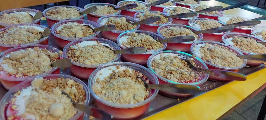 Tel Aviv: 2-Hour Jaffa Flea Market Tour with Tastings - Craft beer and modern Israeli cooking