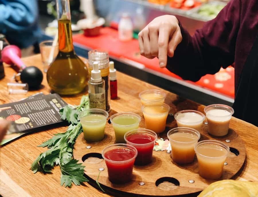 Tel Aviv: Carmel Market & Tel Aviv Tour with Tastings - Carmel Market changes the tour from history lesson to lunch