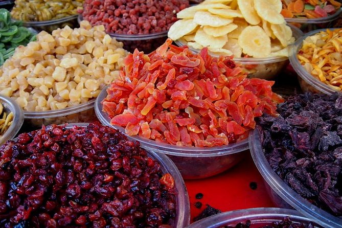 Tel Aviv Food Tour of the Carmel Market - Meeting at Kaufmann Street requires care