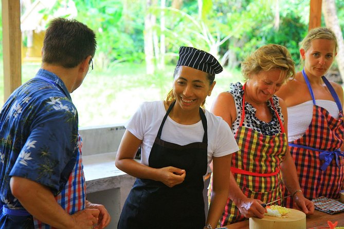 Thai Cooking Class in Khao Lak by Amazon Prime Series Chef - A market lesson before the cooking begins