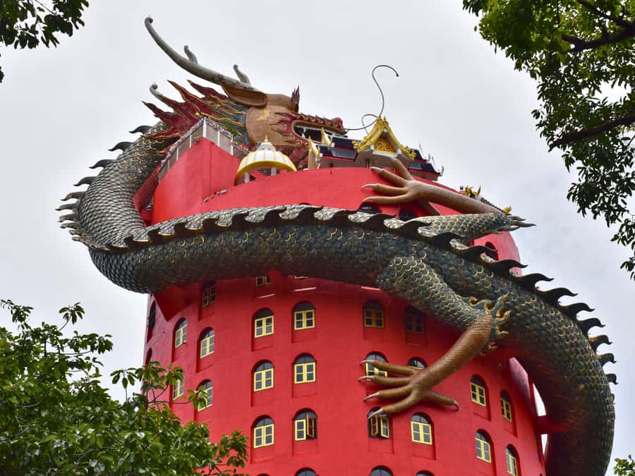 The Souls BKK: Floating Market, Dragon Temple, Na Satta Park - Meeting at centralWorld and settling into the van