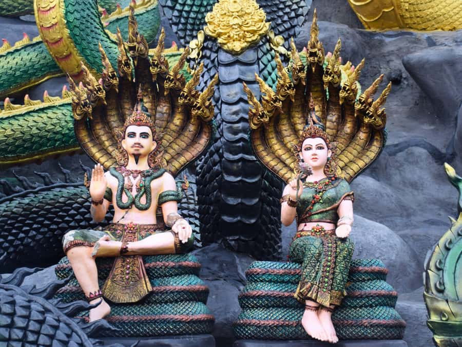 The Souls BKK: The Spirits of Dragons and Floating Market - Wat Don Kanak and the nine Naga families