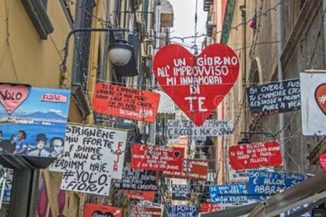 The Spanish Quarters, Street Art and Local Market Tour in Naples - Why this short Naples walk works
