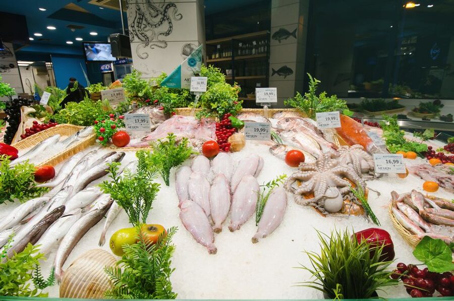 Thessaloniki: Open Market Food Tour with Tasting - Louloudadika and Athonos Square show a different side